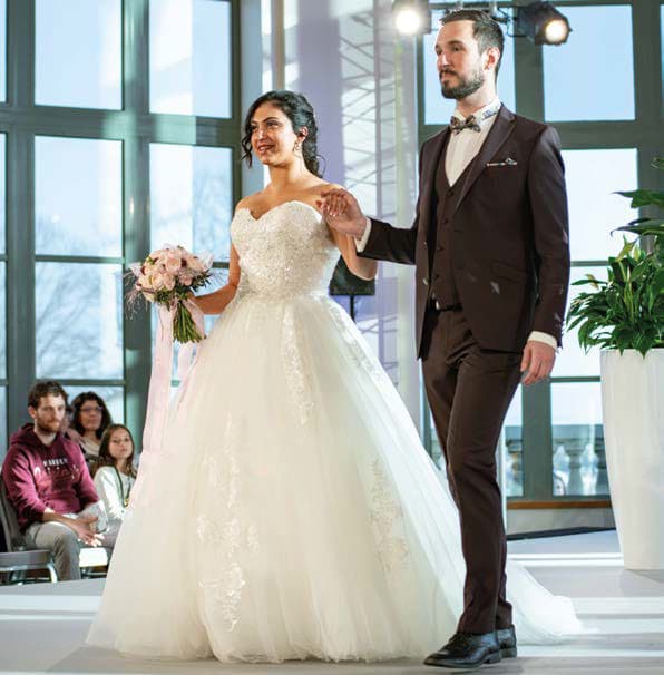 Défilé de mariés au Salon du Mariage et de la réception de Pau